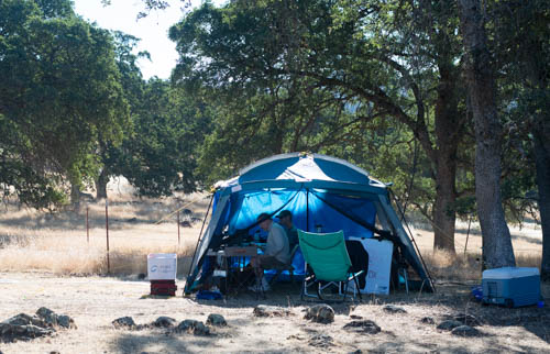 2014: A tent provides some shade for the operators