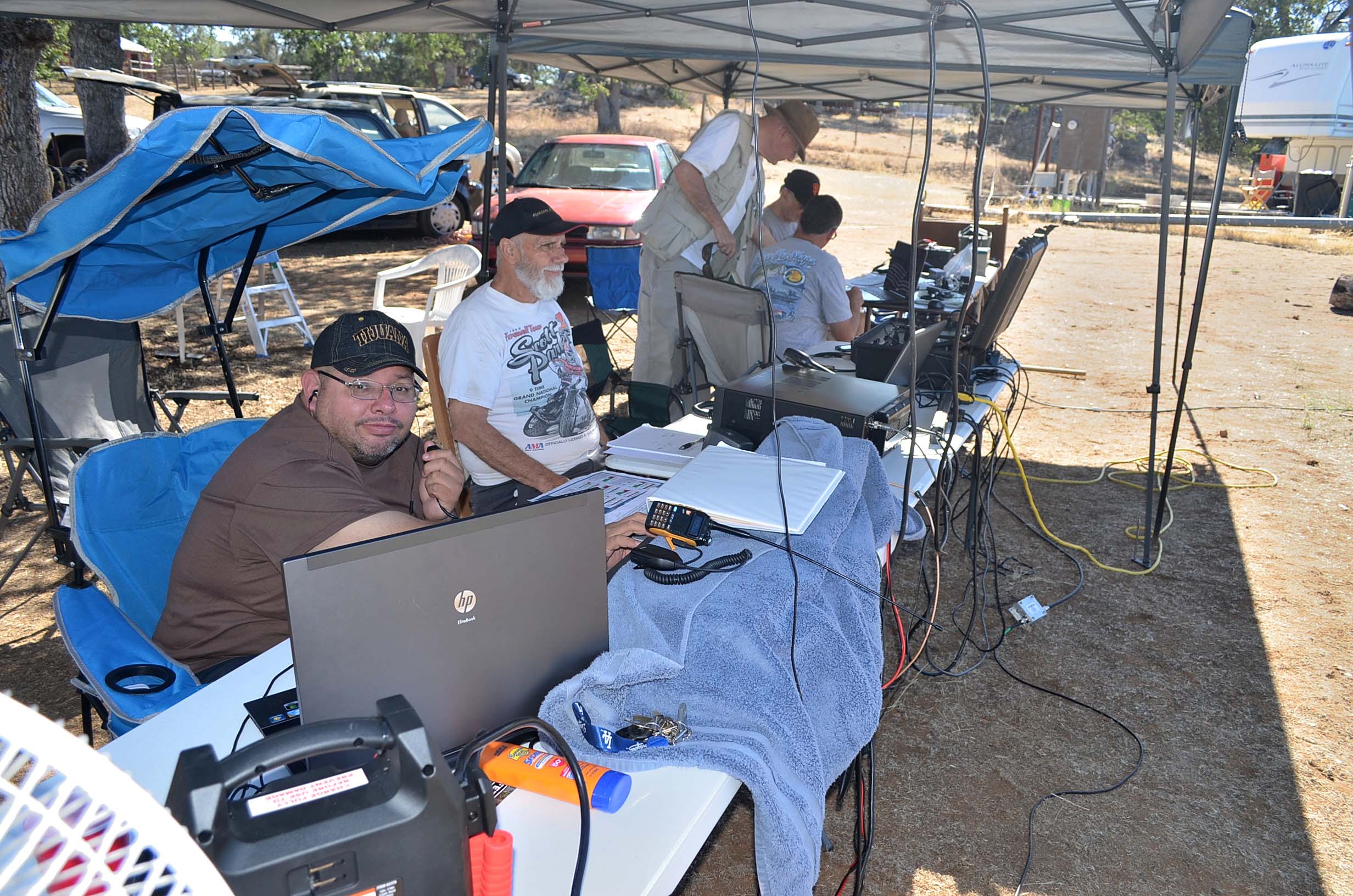 Art NFM and Gary IKE work the afternoon Field Day contacts