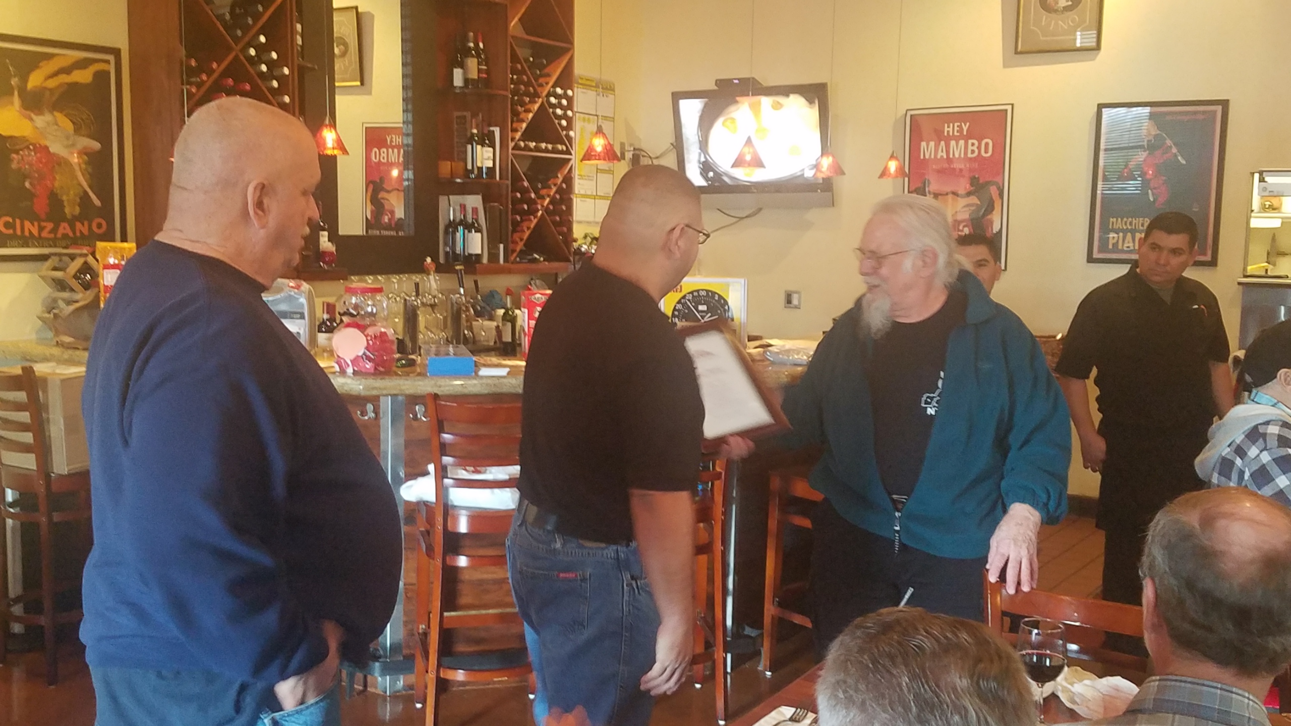 Art NFM presents LC VQC with an ARRL Elmer Award