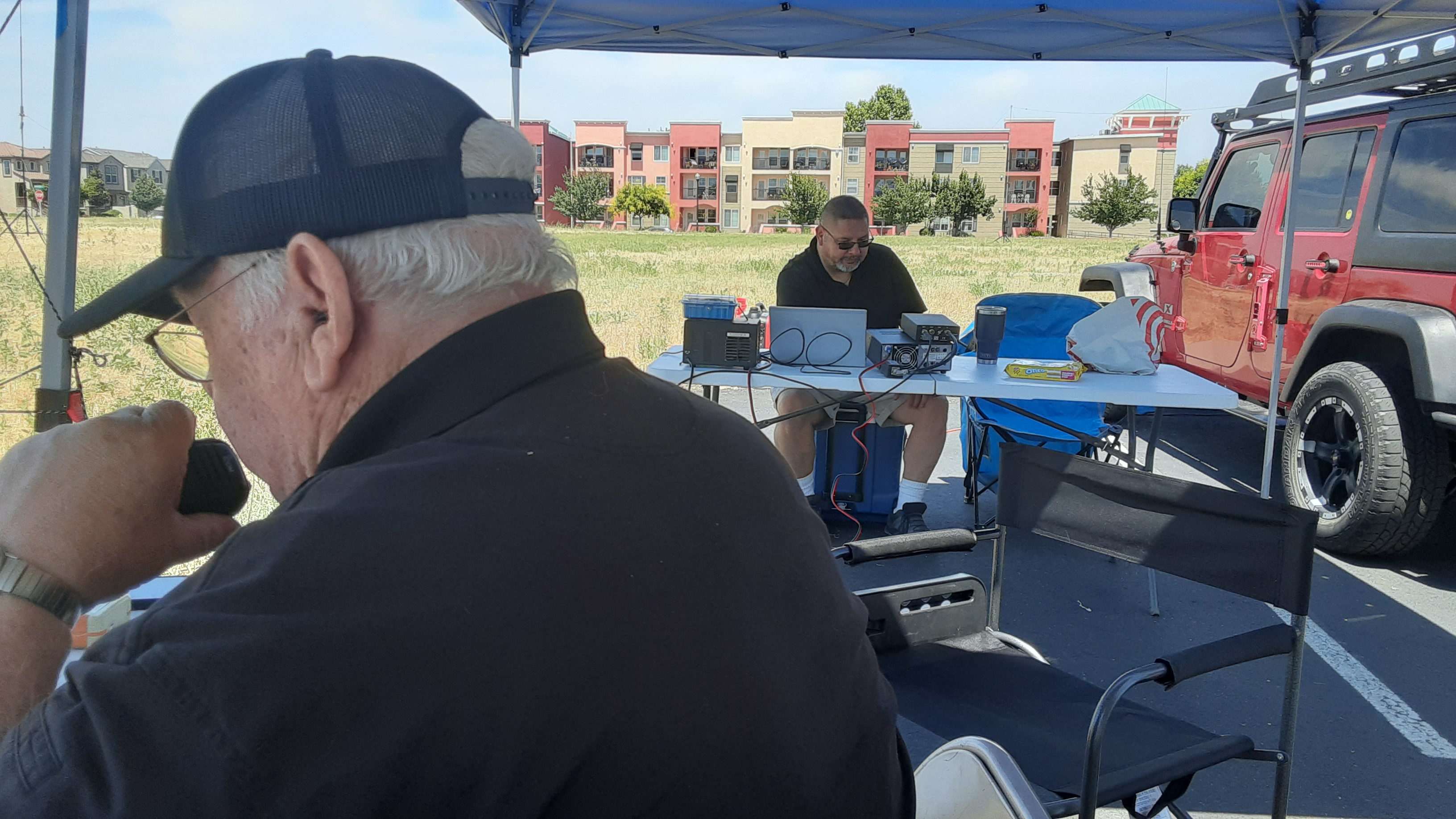 Ham operator and Art NFM working midday contacts