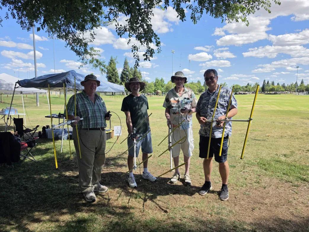 Field Day, Jey DK, James EGJ, Niels NJ, Barry JFI with DF antennas