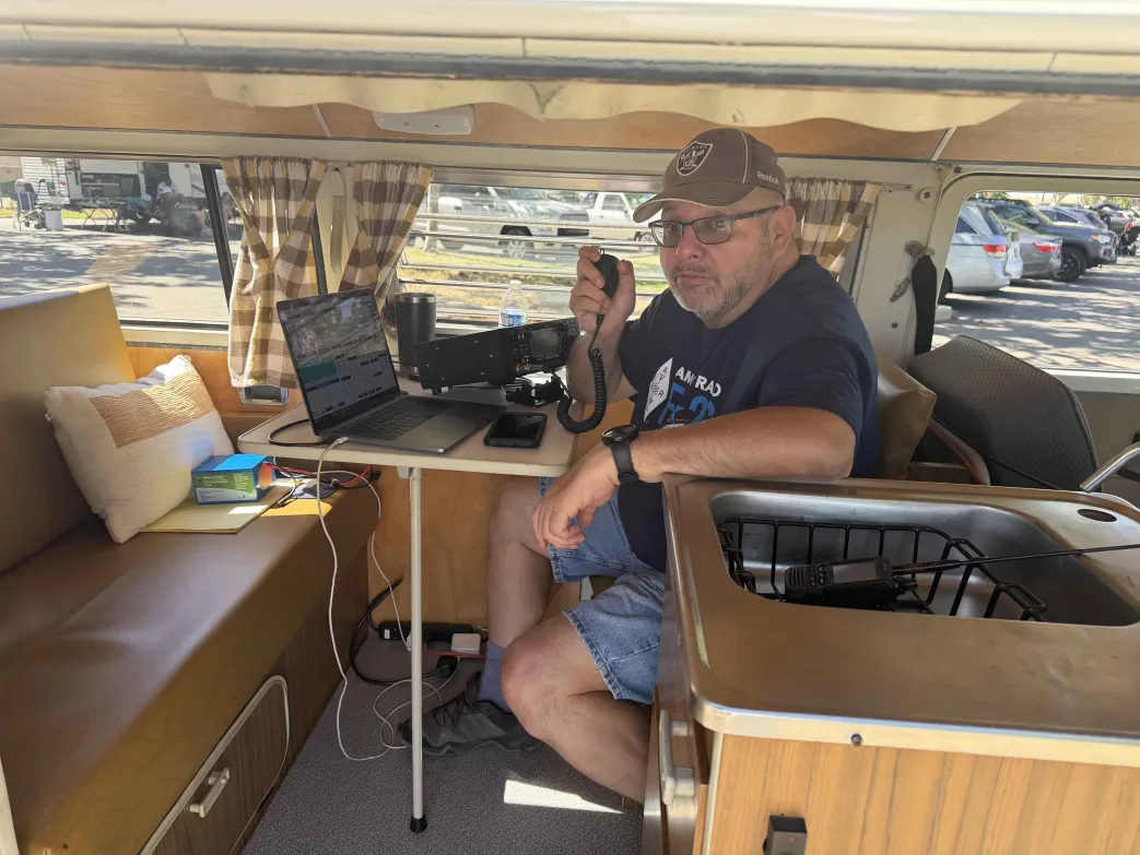Field Day, Art NFM wields HF mic